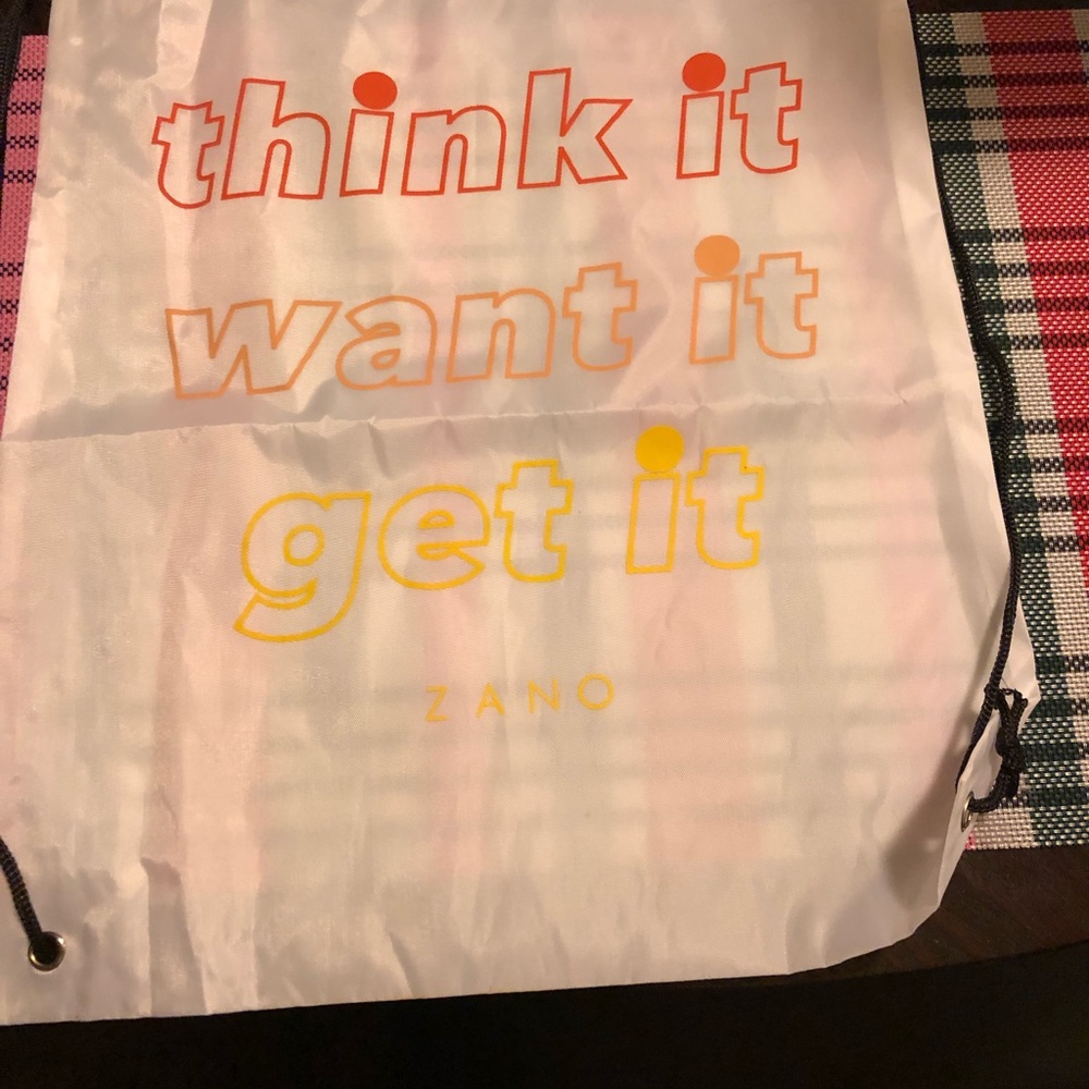 NEW Zano activewear bag